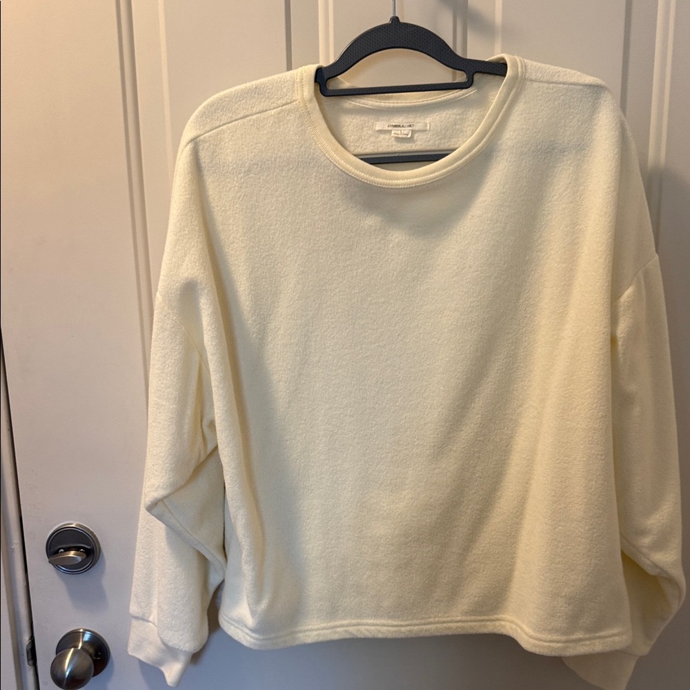 O'Neill cream cozy soft sweatshirt. Never worn.